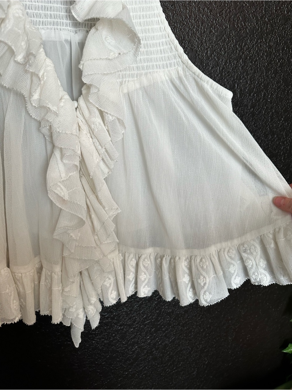Anthropologie Sheer Cream Ruffled Boho Textured Whimsical Swing Top size M - Picture 7 of 13